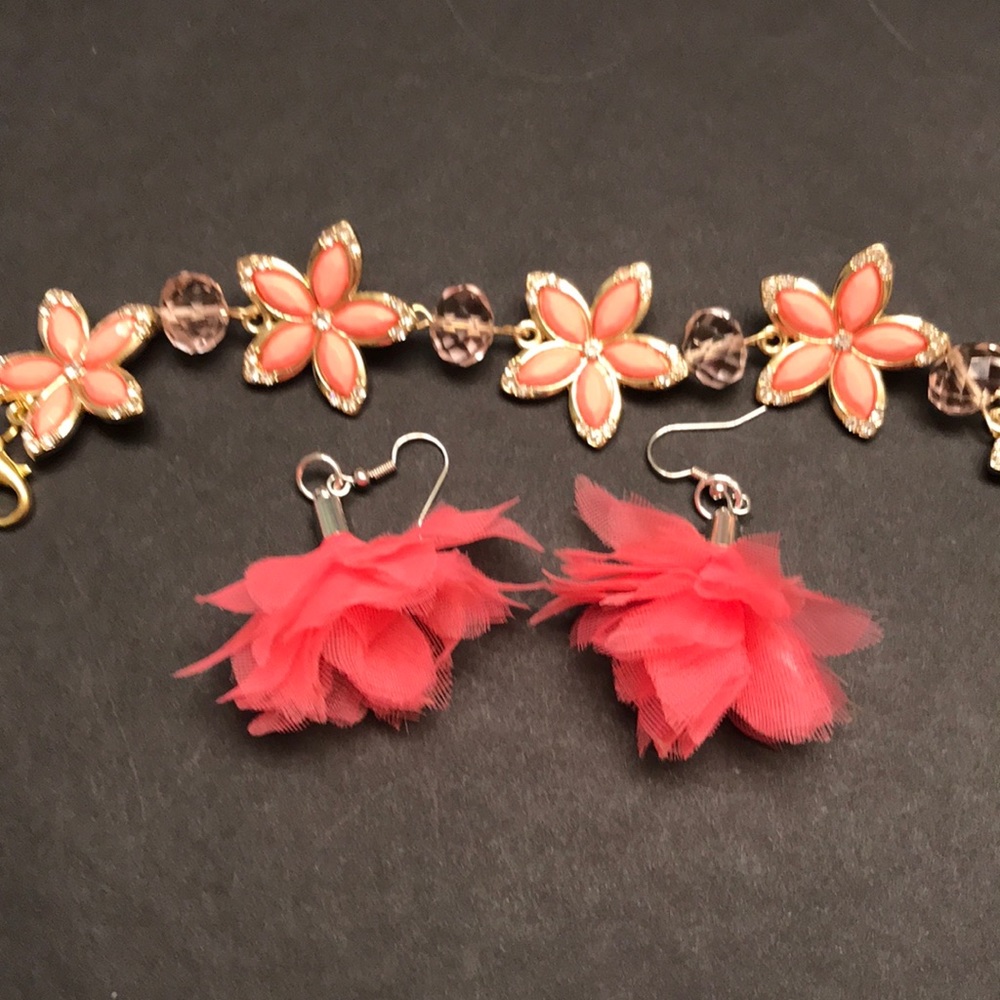 Flower Crystal Acrylic Bracelet /Earrings
